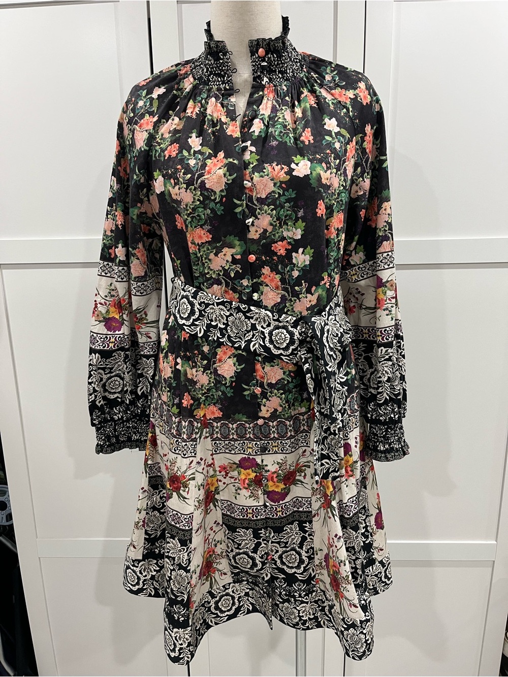 Alice + Olivia Black Floral Border-Print Smocked Neck Long-Sleeve Dress